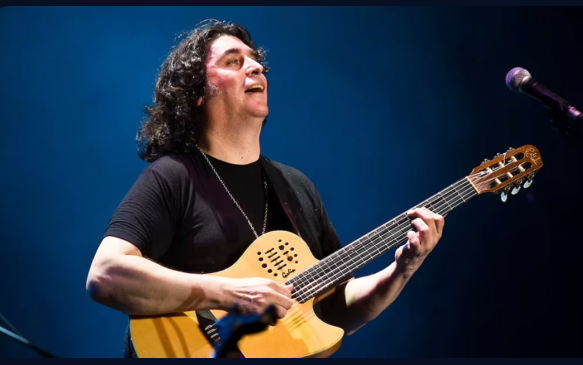 Luis Salinas en una noche de lujo en El Teatrino